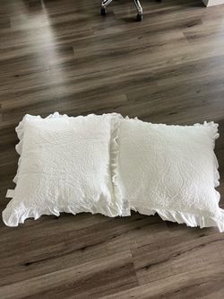 2 pillows
