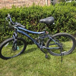 Mountain Bicycle 24" with Bike SUV carry rack.