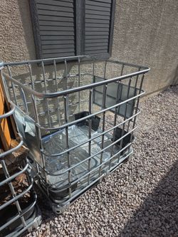 275 gallon tote cage