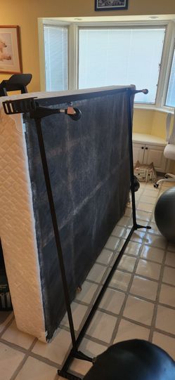 *FREE* Full-sized Metal Frame (85251)