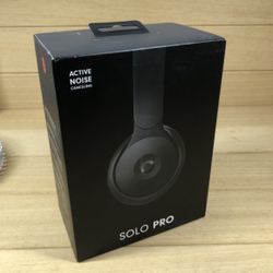 Beats Solo Pro