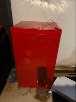 Mini fridge