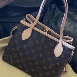 Louis Vuitton Never full PM