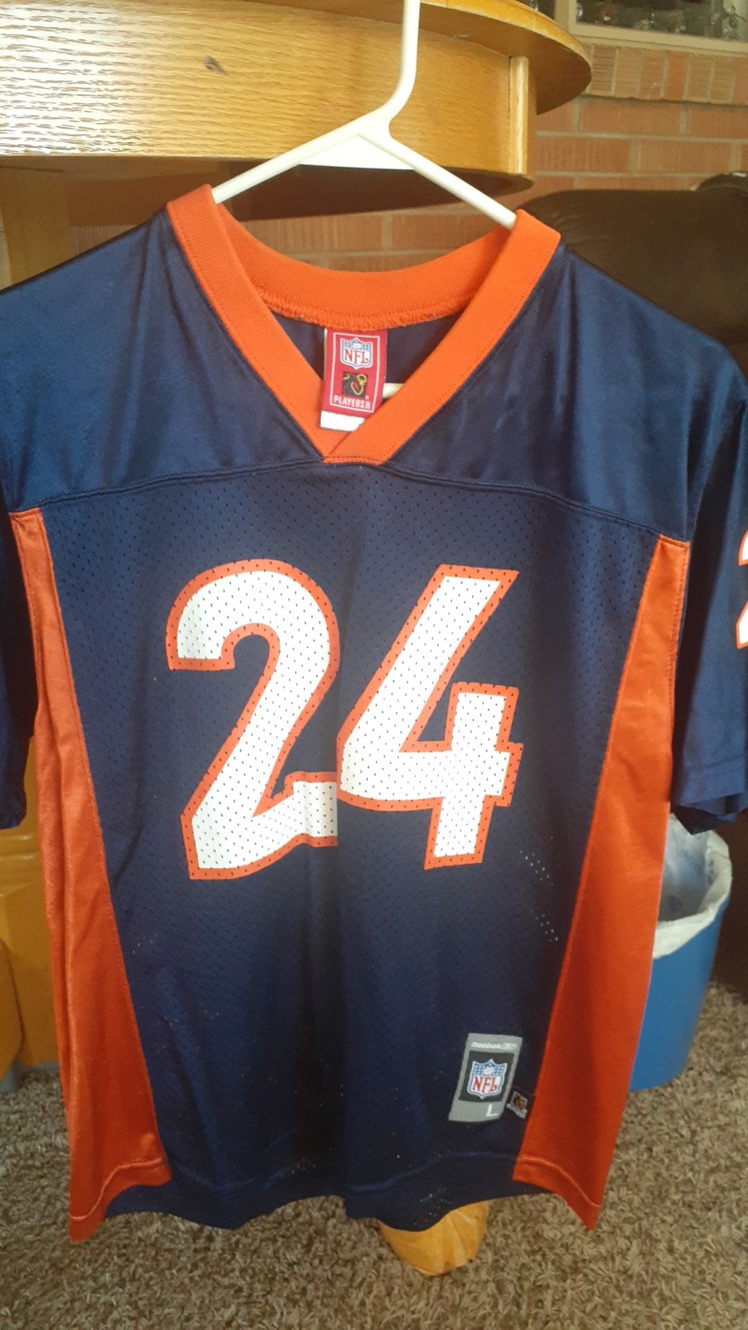 Boys NFL Denver Broncos Jersey #24 Bailey Size Large 14-16