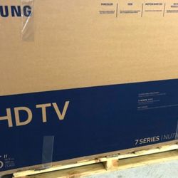 75 Inch Samsung TV in box