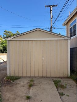 Shed barn FREE!!!!!!!