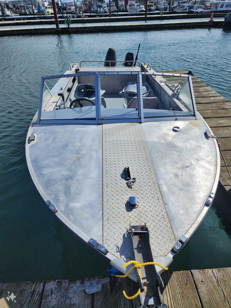Aluminum Fishing Boat