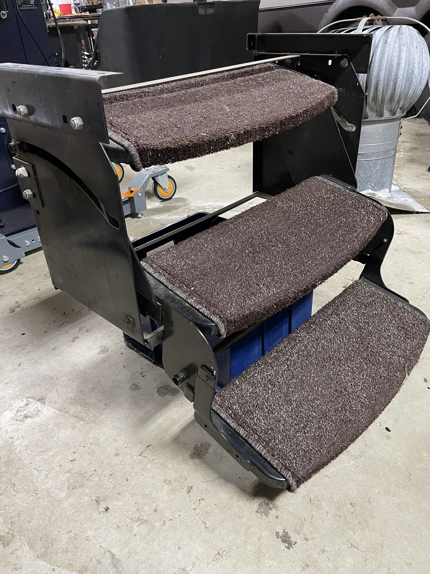 Fifth Wheel Trailer Steps