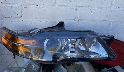 2004-2008 Acura TL Right Hand Headlight With Hid Ballast