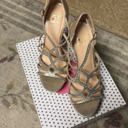 High Heels Shoe Size 8 1/2