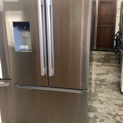 French Door Refrigerator 