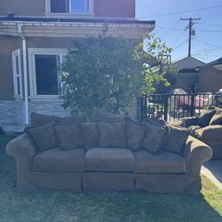 Free couch 