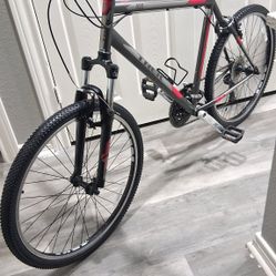 Trek 820 MTB 