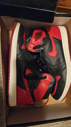 Jordan 1 bred sz 10 used condition 8/10