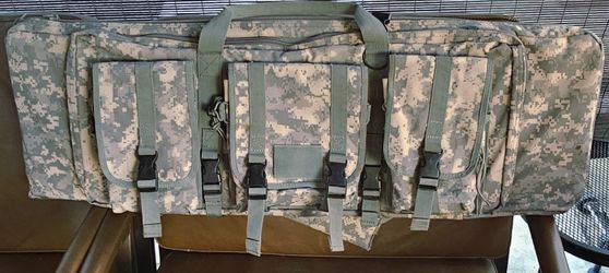 NcSTAR VISM double carbine case in digital camouflage. 
The 36-inch case is constructed of heavy-duty PVC Material.