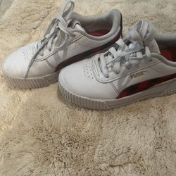 Pumas Shoes