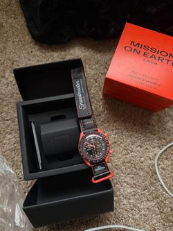 Swatch x omega watch mission to earth box & papers
