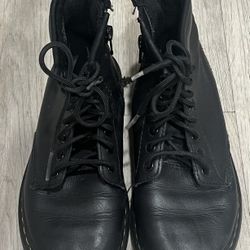 Dr Martens Black Soft Leather Shoes Size 13