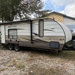 2015 Grey  Wolf 25 RL