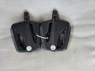 Bontrager Black Platform Bike Pedals Pair