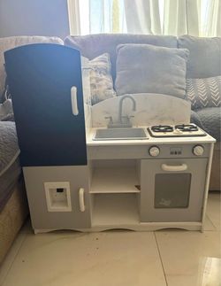 Toddler Play Kitchen Set