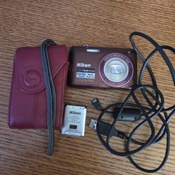 Nikon COOLPIX S4100 14MP Digital Camera Plum w/ Charger,Battery TESTED