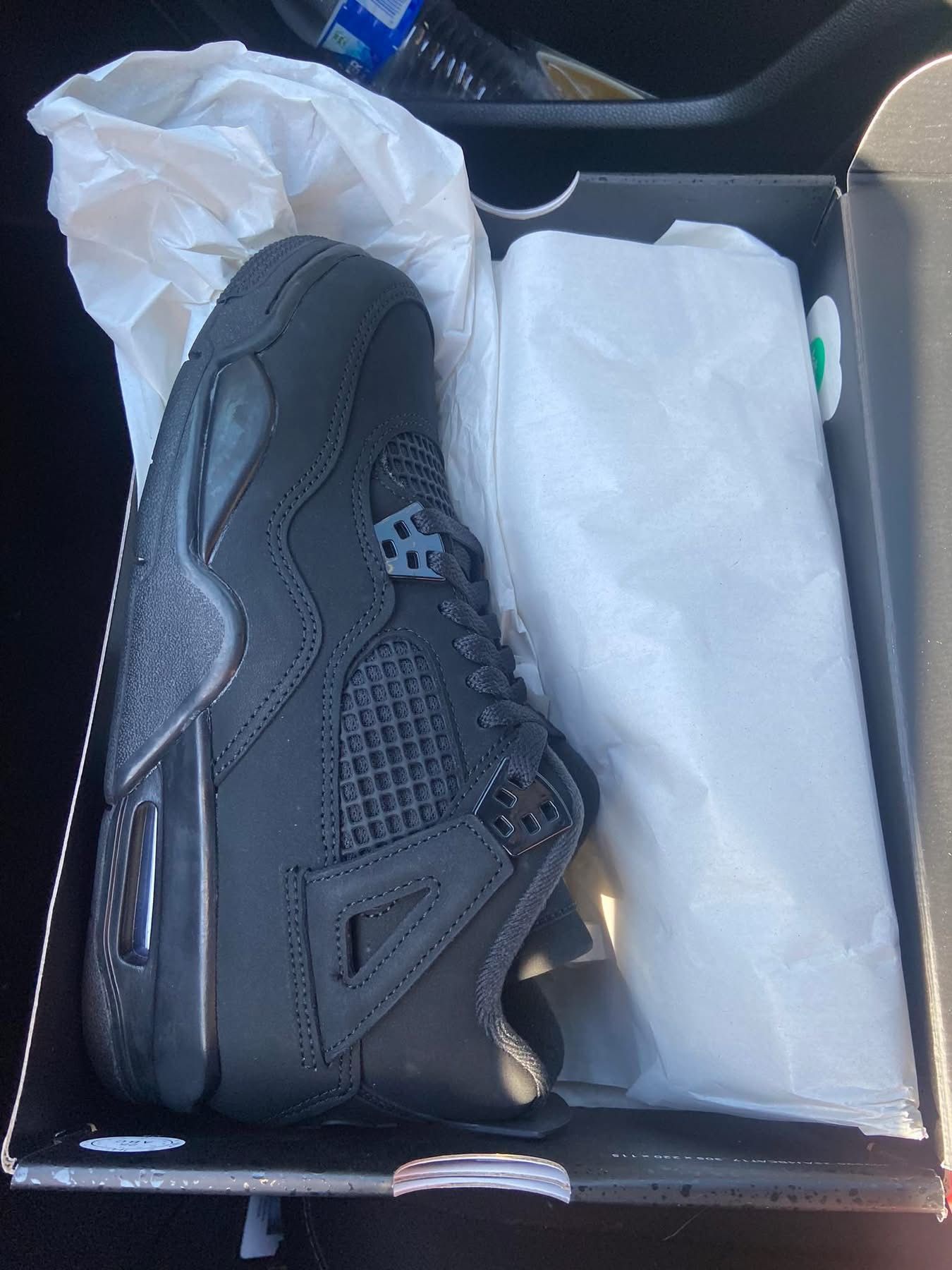 Retro Jordan 4 Black Cats 