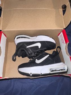 Size 4C Nike Air Max Toddler Sneakers Black White
