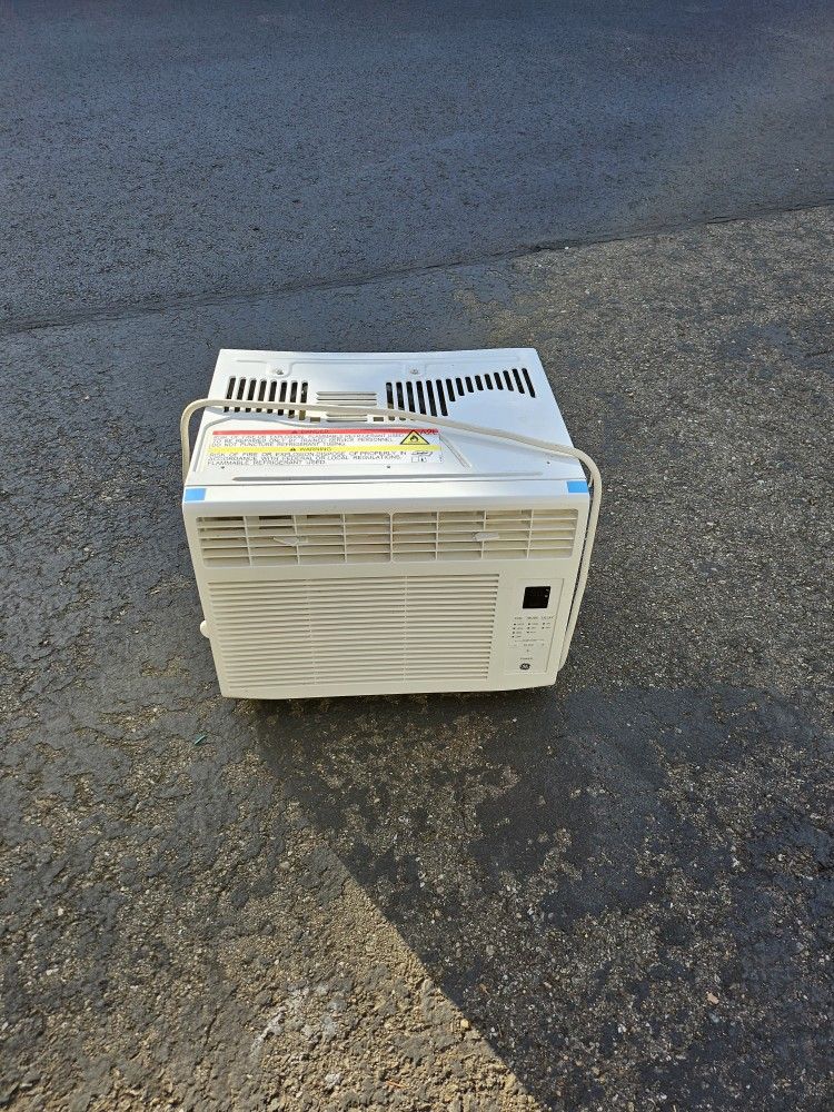LG AC Window Unit