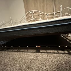 Twin Bed 