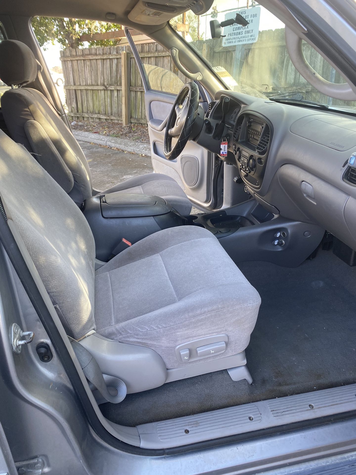 02 Toyota Sequia SR5