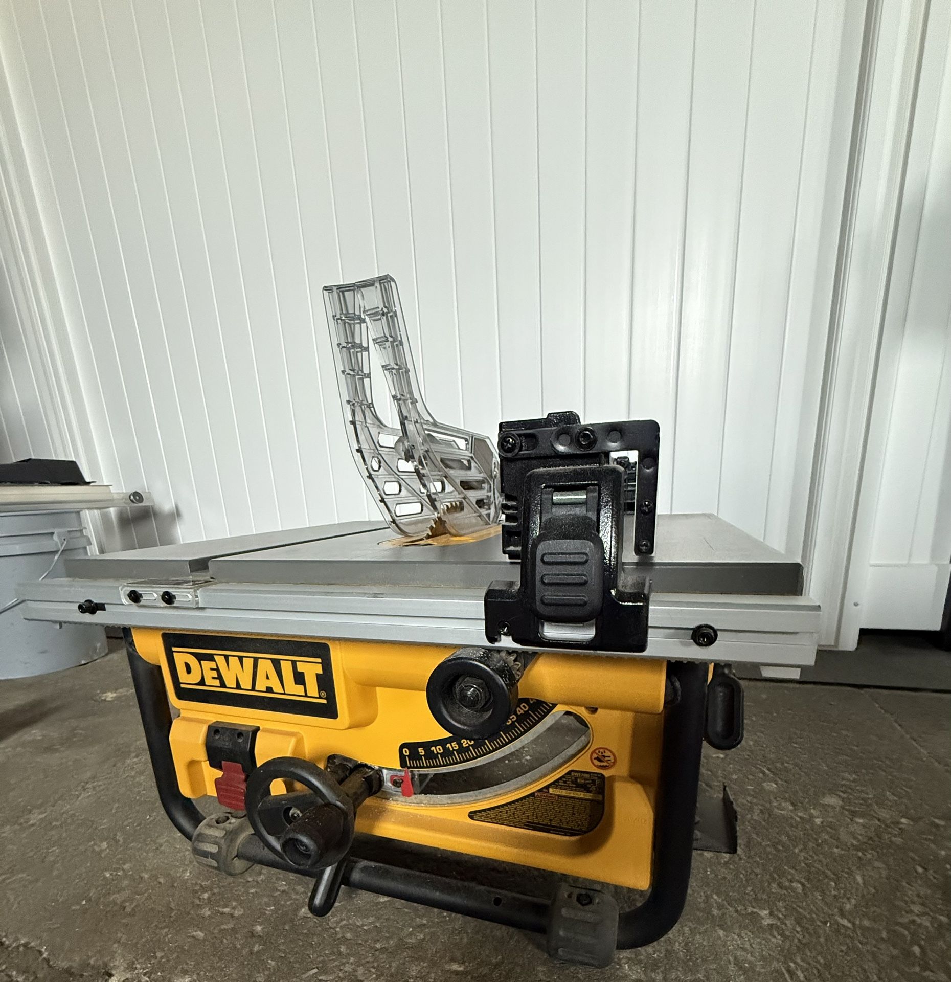 Dewalt 10” Table Saw
