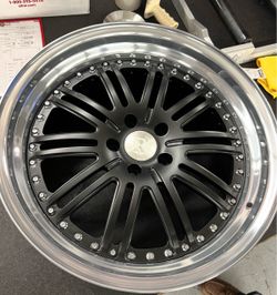 Tesla Model 3 wheels