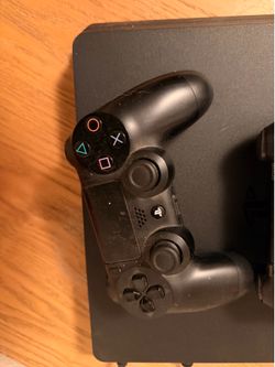 PS4 / 2 controllers