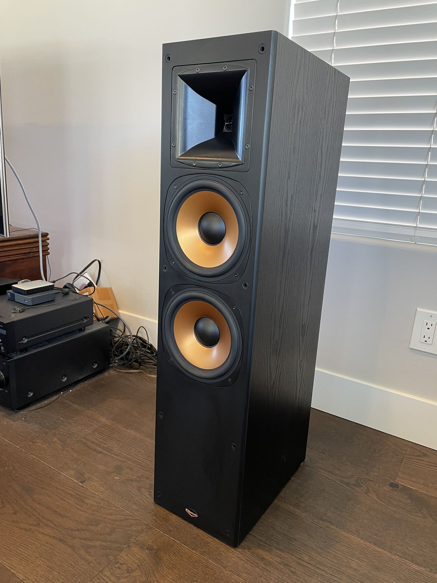 Klipsch RF3 II Reference Tower Speakers Pair for Sale in Del Mar, CA