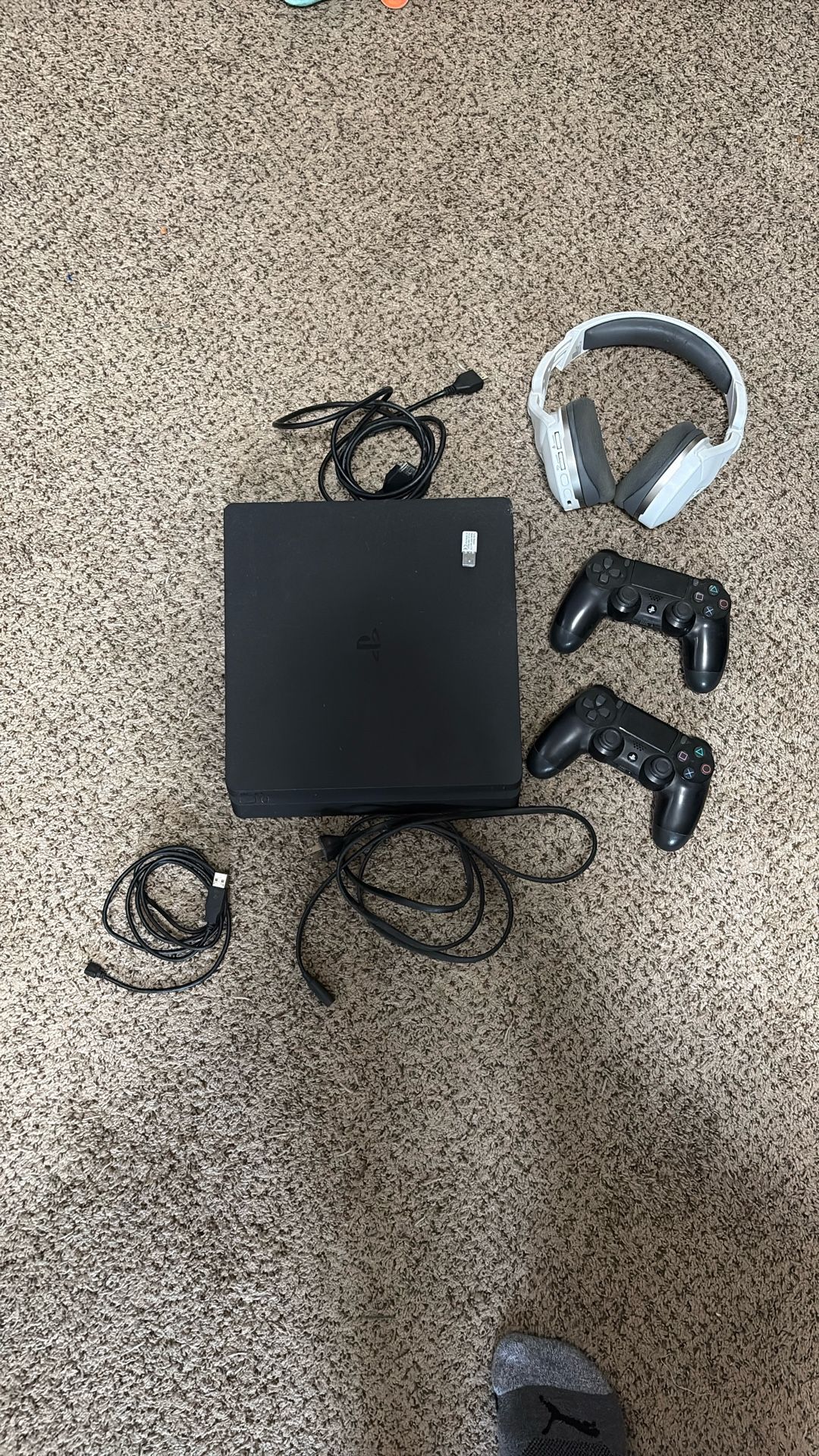 PS4 With Headset