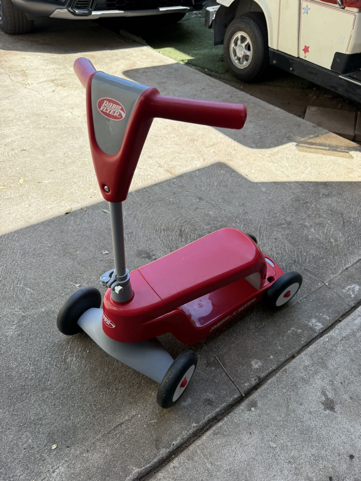 Radio Flyer Sit Or Stand Scooter