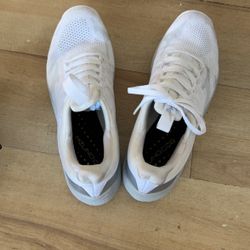 Running Shoes