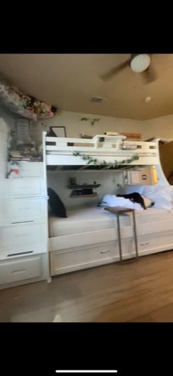 Rooms To Go, Kids Bunkbed, Twin/Full With Trundle