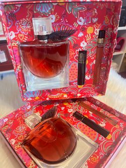 La Vie Est  Bella Gift Set $140