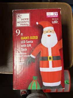 9 Ft Santa 