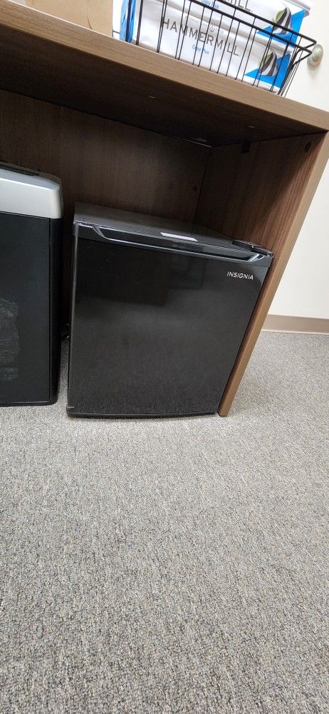 Mini Fridge Compact Refrigerator