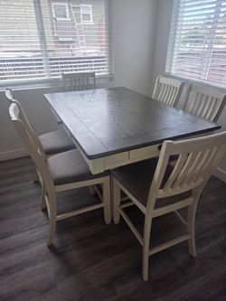 Dining table with 6 chairs