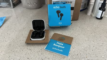 Amazon Alexa Buds (Bose Audio)