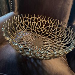 GIANT 20.5” SILVER DECORATIVE CENTERPIECE BOWL >$100 RETAIL