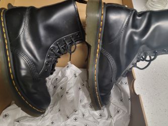 1460 Dr. Martens