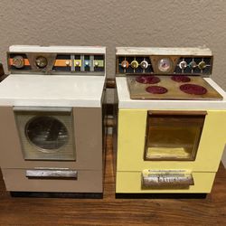 Vintage MCM Deluxe Reading Corp Barbie Kitchen Stove Dishwasher