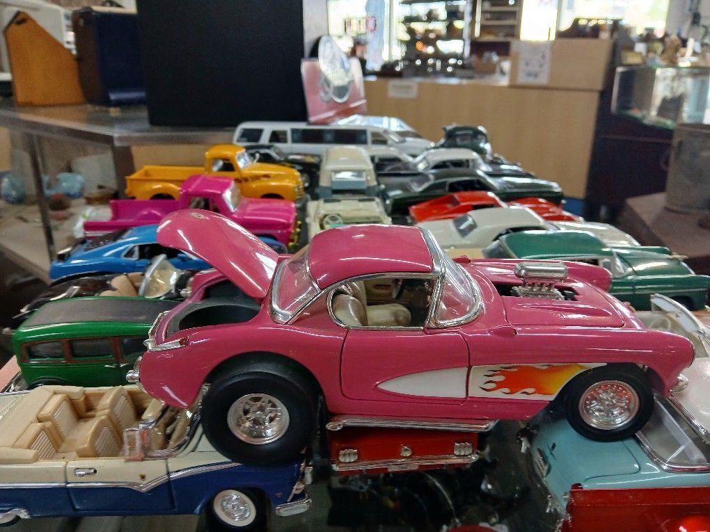 Diecast Cars And Trucks