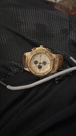 JBW Saxon Men's Gold Plated Watch