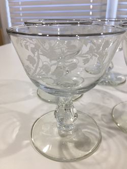 EIGHT Crystal Etched Sherbet/Champagne Glasses